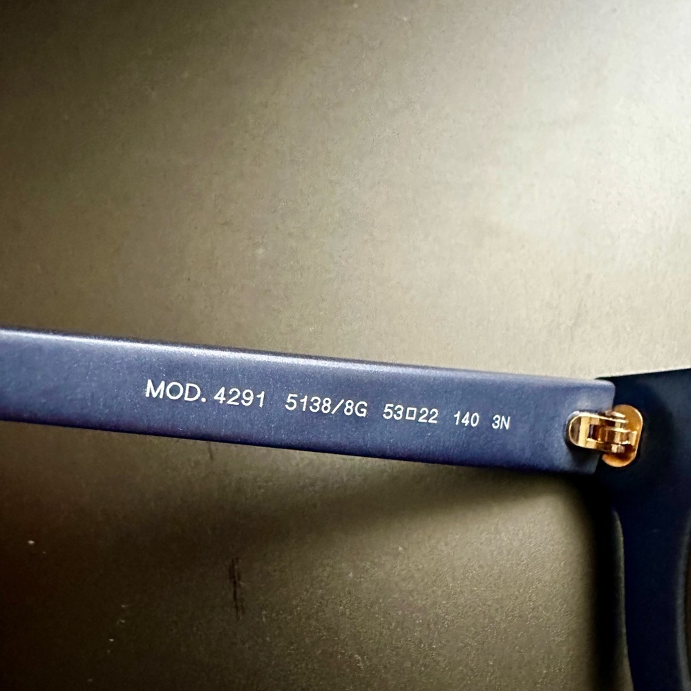 Versace Sunglasses - Picture 5 of 5